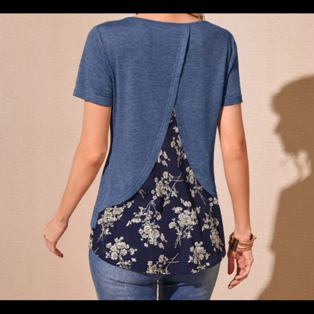 2 for $15 bundle, Blue floral T-shirt